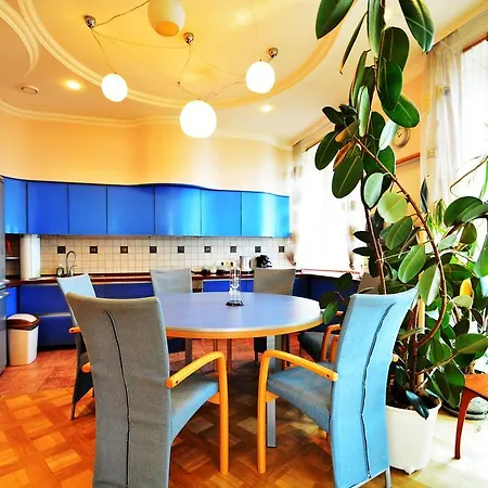 Victory Square Apartment